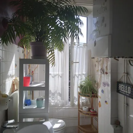 Appartamento PARIS 14e calme 30m2- cuisine -Métro Glacière Parigi